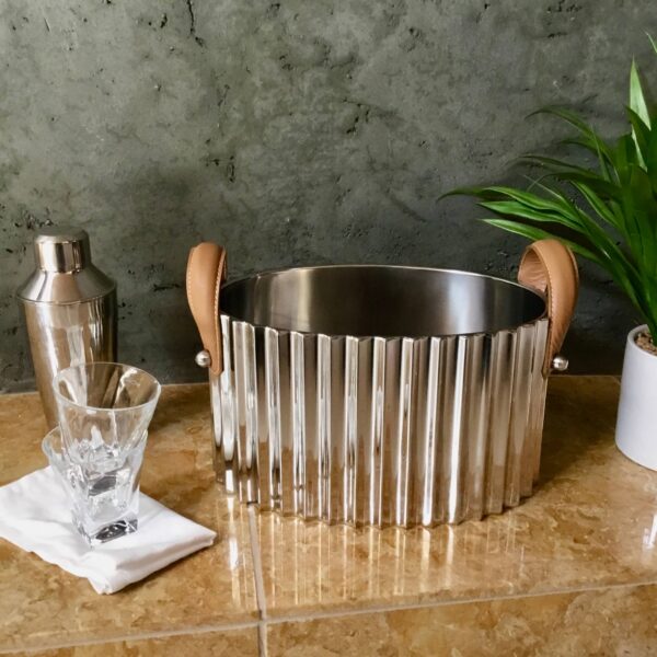 Hammered&Polished Stainless Steel Cocktail Shaker w/Strainer - Image 6