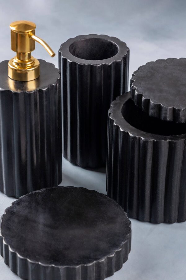 Roksana Bath Accessory Set - Image 6